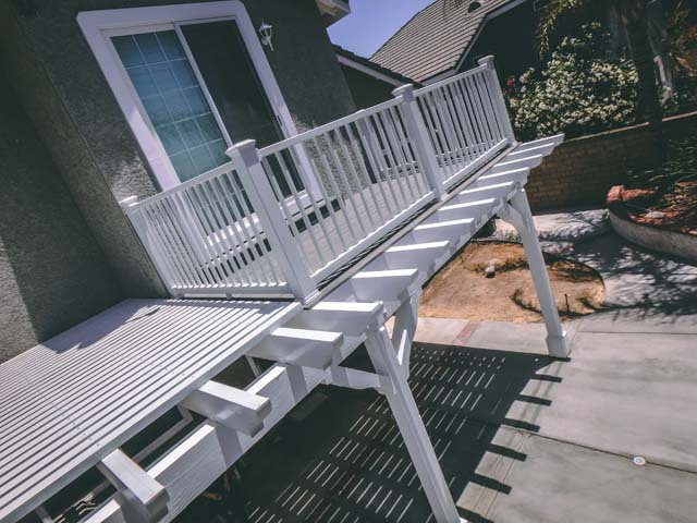 Wood deck construction Thousand Oaks